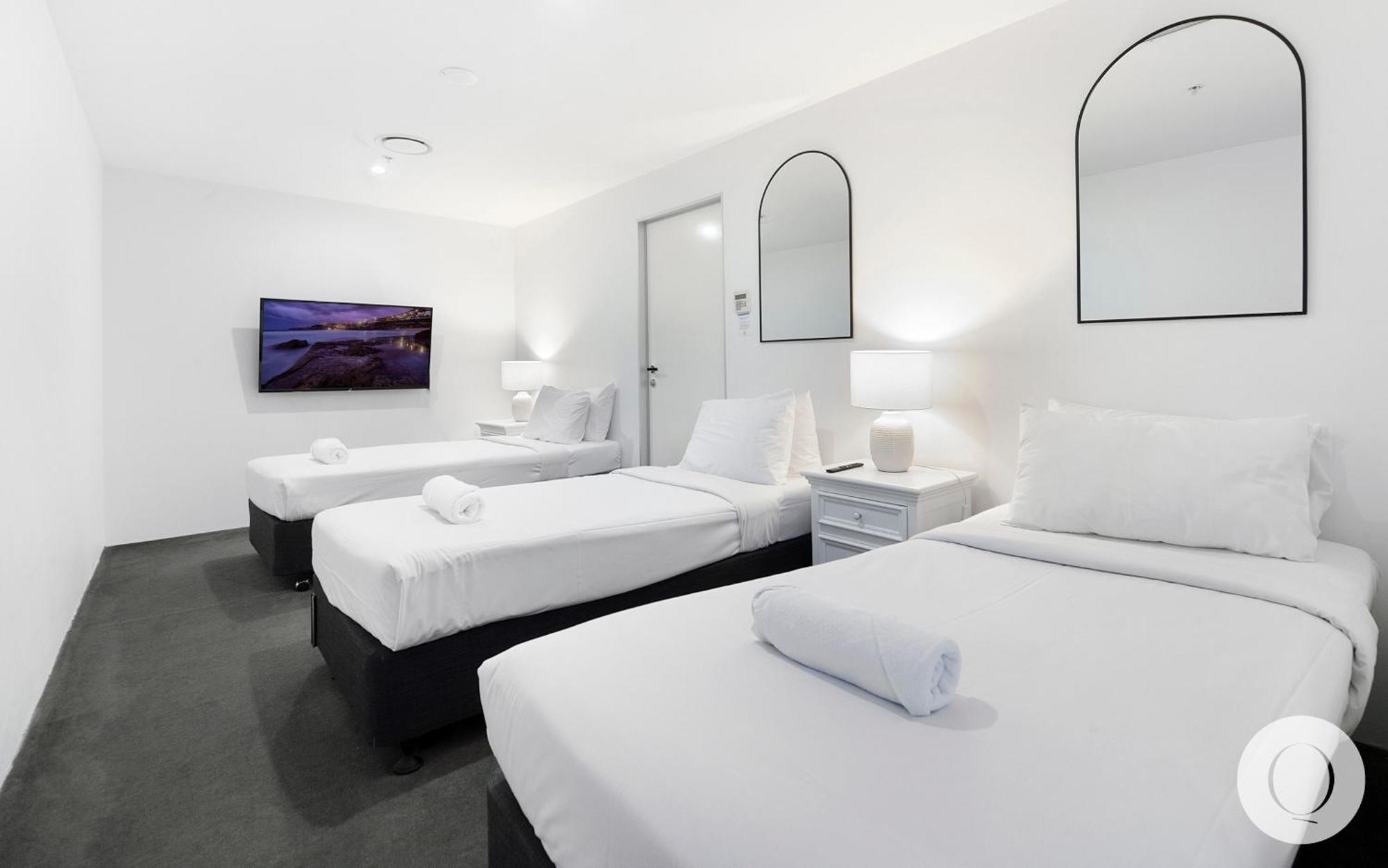 5 Bedroom Executive Sub Penthouse In The Heart Of Surfers With Full Ocean Views - Sleeps 12 - Circle On Cavill Amazing!! Gold Coast Ngoại thất bức ảnh