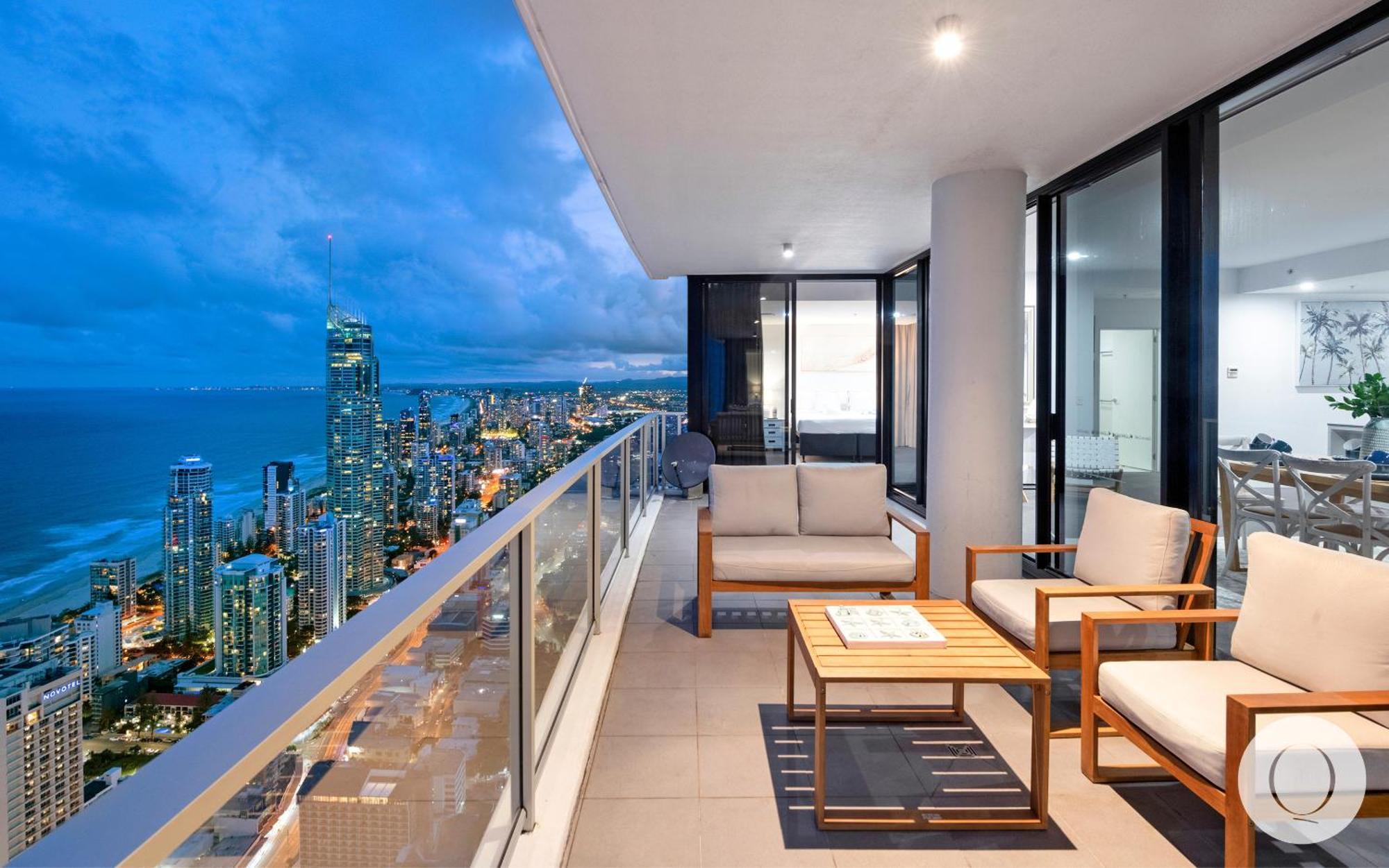 5 Bedroom Executive Sub Penthouse In The Heart Of Surfers With Full Ocean Views - Sleeps 12 - Circle On Cavill Amazing!! Gold Coast Ngoại thất bức ảnh