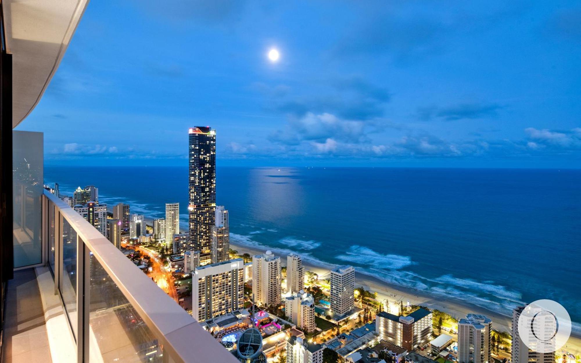 5 Bedroom Executive Sub Penthouse In The Heart Of Surfers With Full Ocean Views - Sleeps 12 - Circle On Cavill Amazing!! Gold Coast Ngoại thất bức ảnh